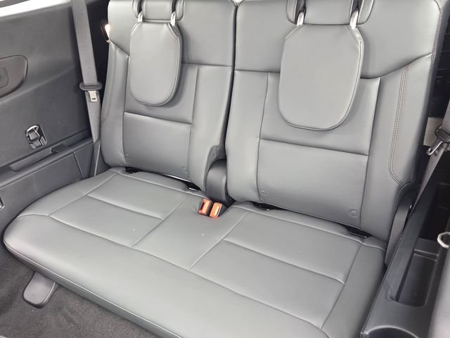 New 2026 Carbonized Gray Metallic Ford Active image 15
