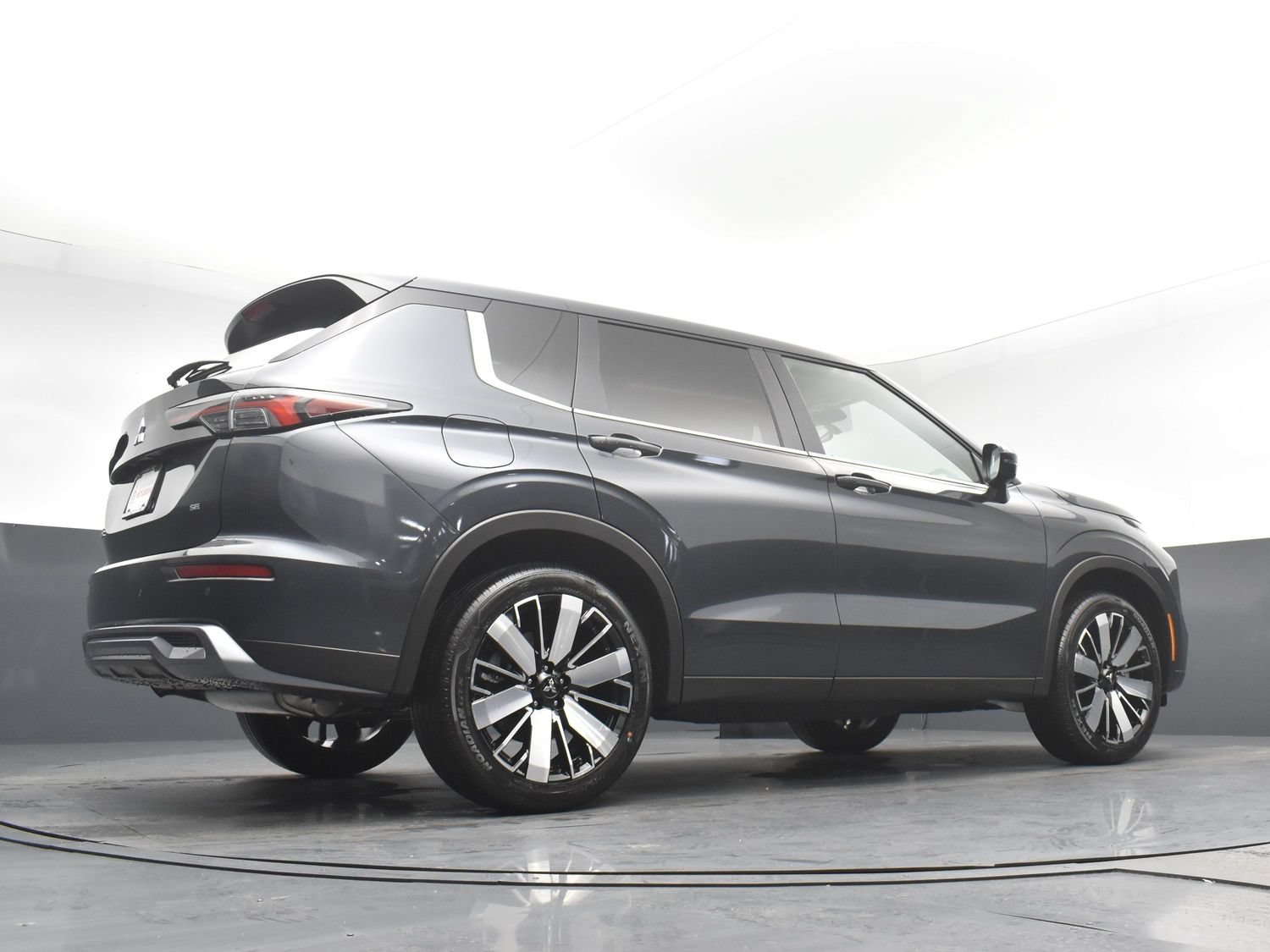 New 2026 Gray Mitsubishi SE 1.5T 2WD image 21