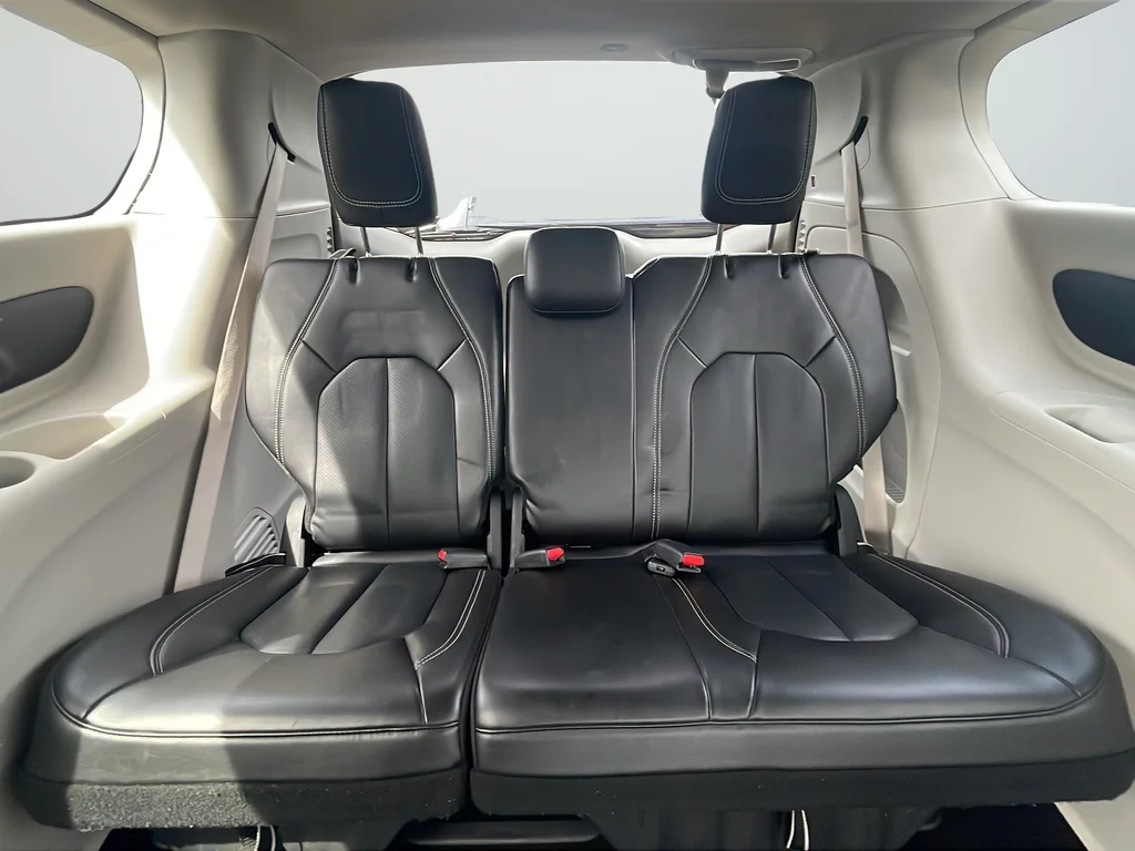 Used 2023 Blue Chrysler Touring L image 29