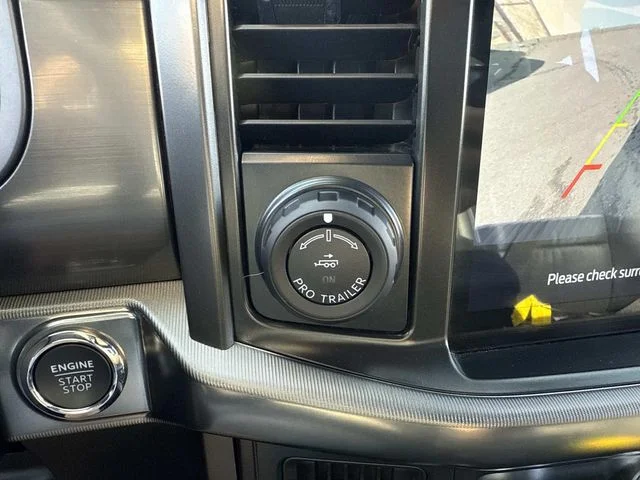 Used 2025 Black Ford Lariat image 30