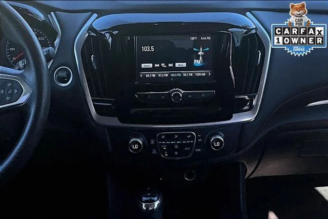 Used 2019 Summit White Chevrolet LS image 6