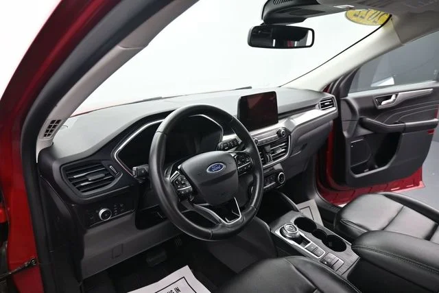 Used 2022 Red Ford Titanium image 18