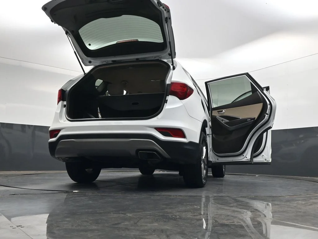 Used 2017 Frost White Hyundai 2.4 Base image 42
