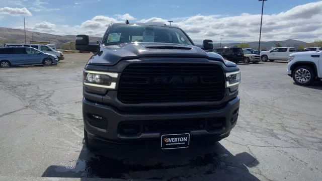 Used 2024 Granite Crystal Clearcoat Ram Laramie image 3