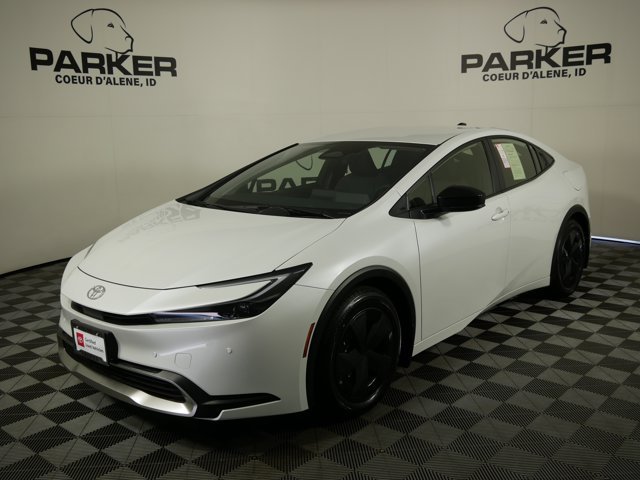 Certified Used 2026 Wind Chill Pearl Toyota SE image 1