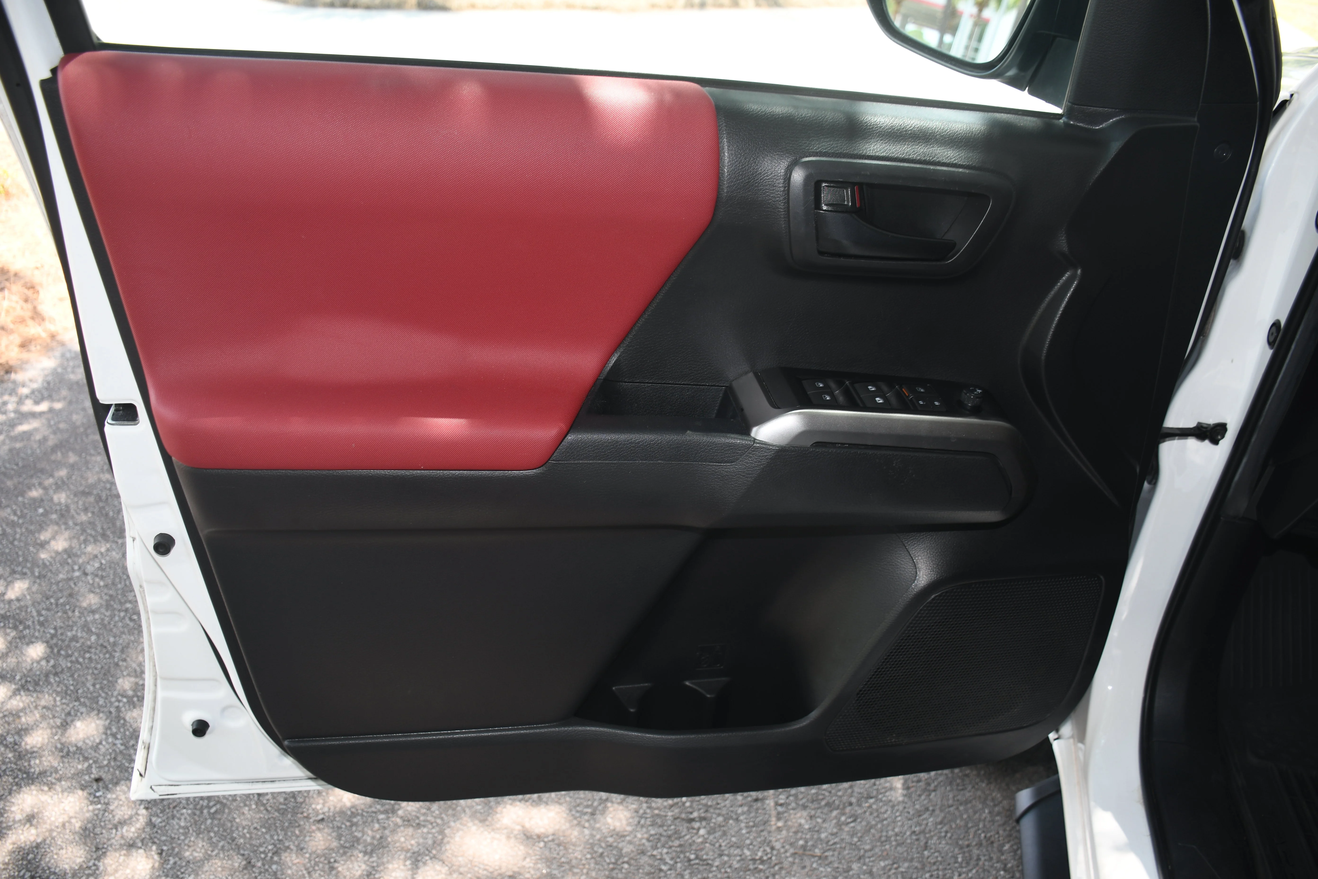 Used 2023 White Toyota SR5 image 8