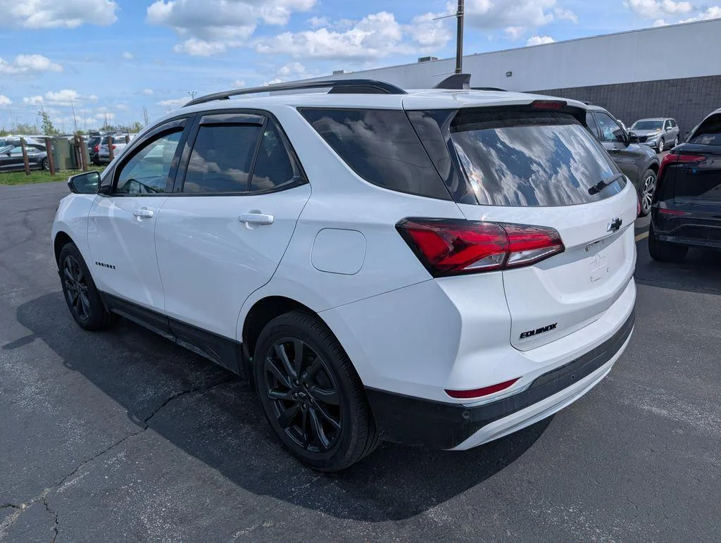 Used 2023 Summit White Chevrolet RS image 6