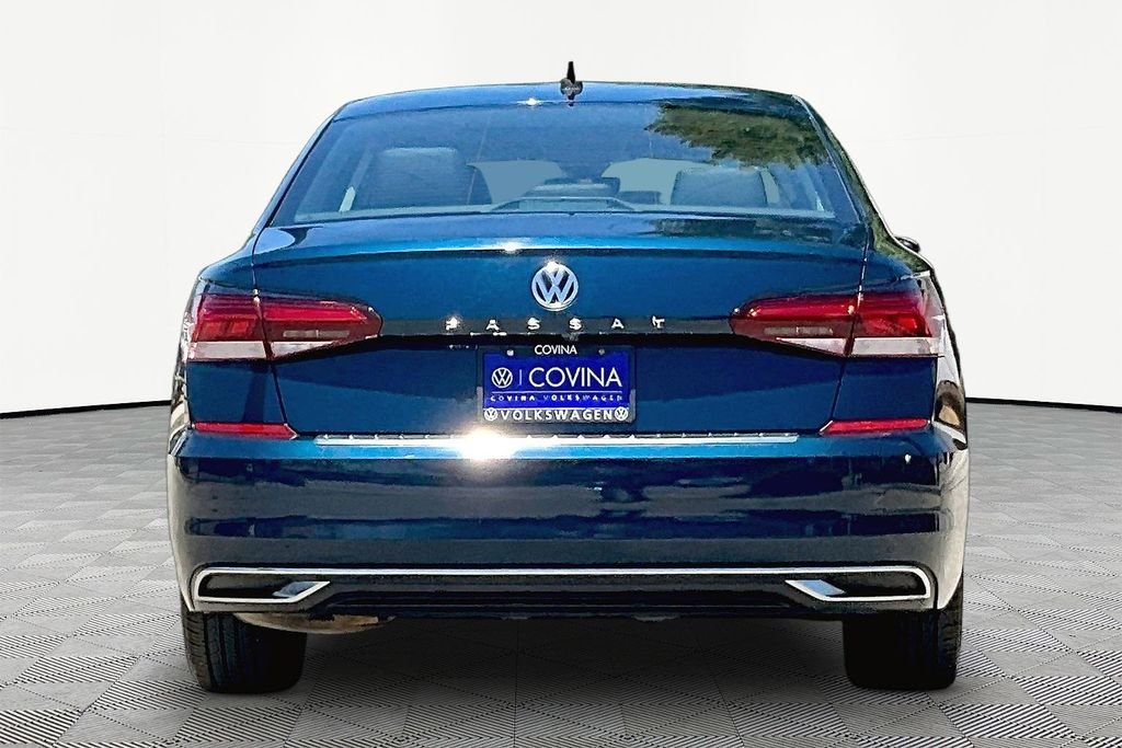 Used 2021  Volkswagen 2.0T SE image 5