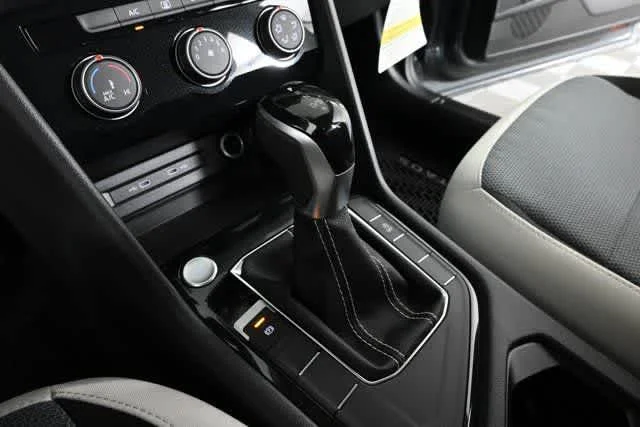 New 2026 Platinum Gray Metallic Volkswagen S image 27