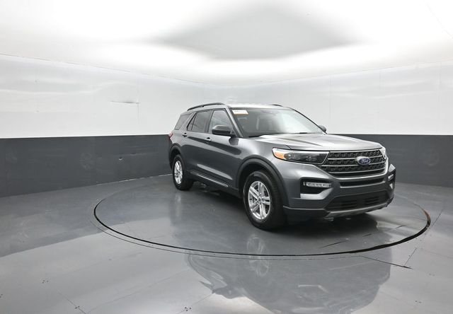 Used 2024 Gray Ford XLT image 2