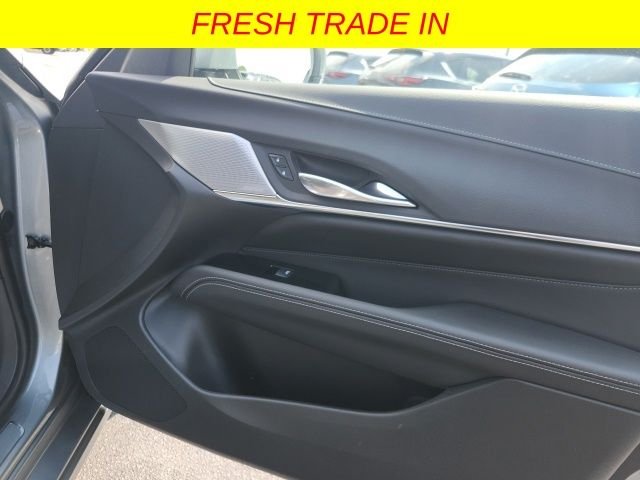 Used 2023 Silver Cadillac Luxury image 21