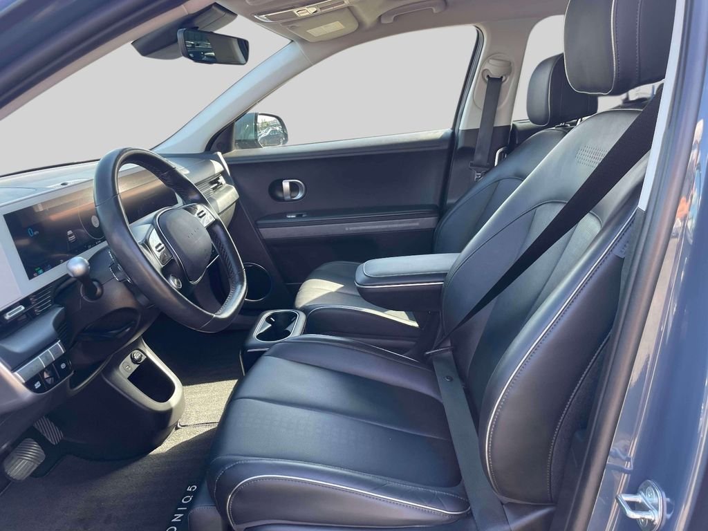 Used 2022 Green Hyundai Limited image 15