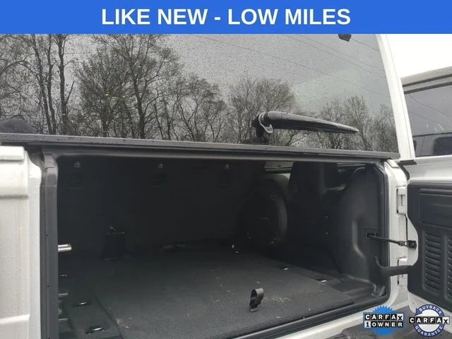 Used 2023 White Jeep Sahara image 18