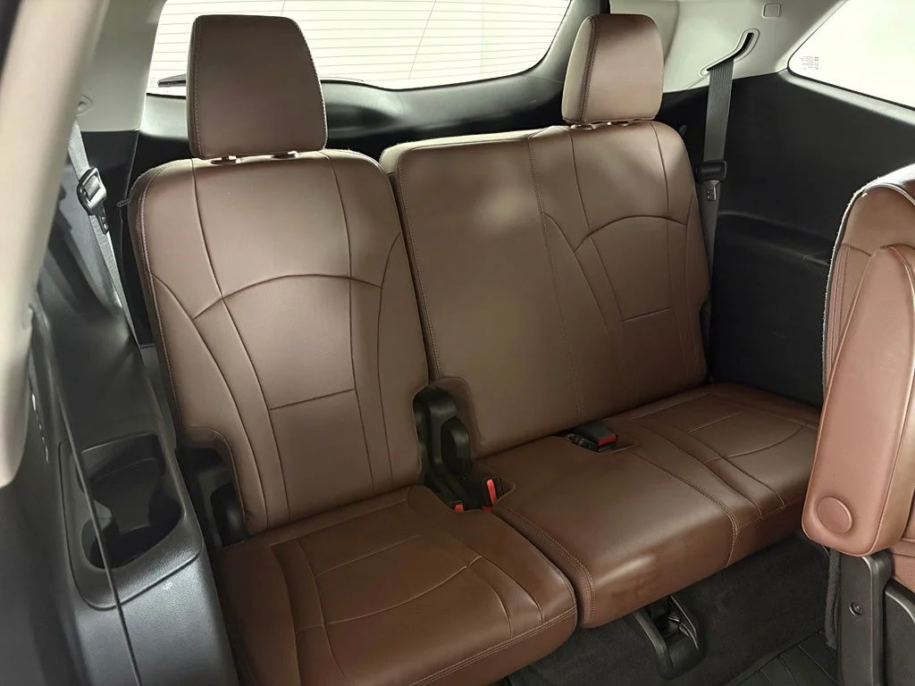 Used 2020 White Buick Avenir image 39