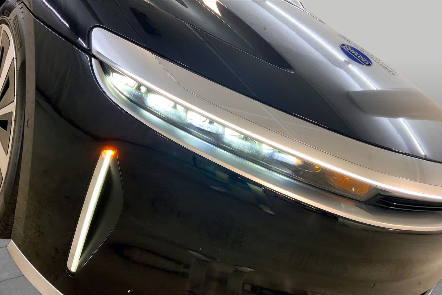 Used 2025 Quantum Grey Metallic Lucid Touring image 26