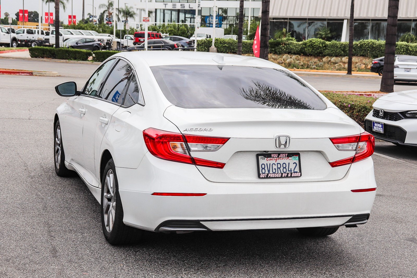 Used 2020 Platinum White Pearl Honda LX image 13