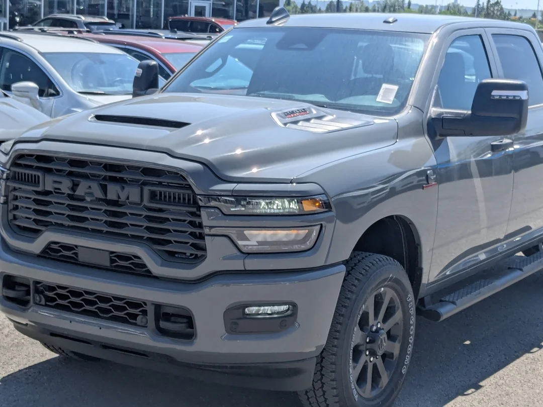 New 2026 Grey RAM Black Express - - 6.7L HO Diesel - 20 Black Wheels - 5th Wheel/Gooseneck Prep - Sport Hood & More! image 10