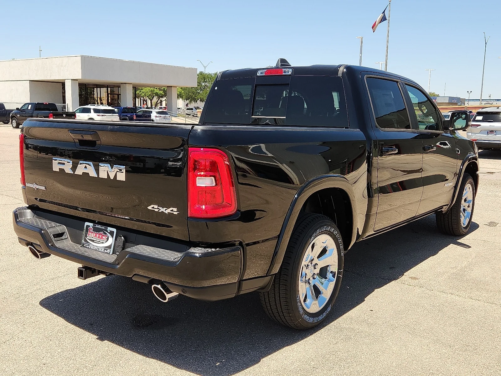 New 2026 Diamond Black Crystal Pearl-Coat  Paint Ram LONE STAR CREW CAB 4X4 5