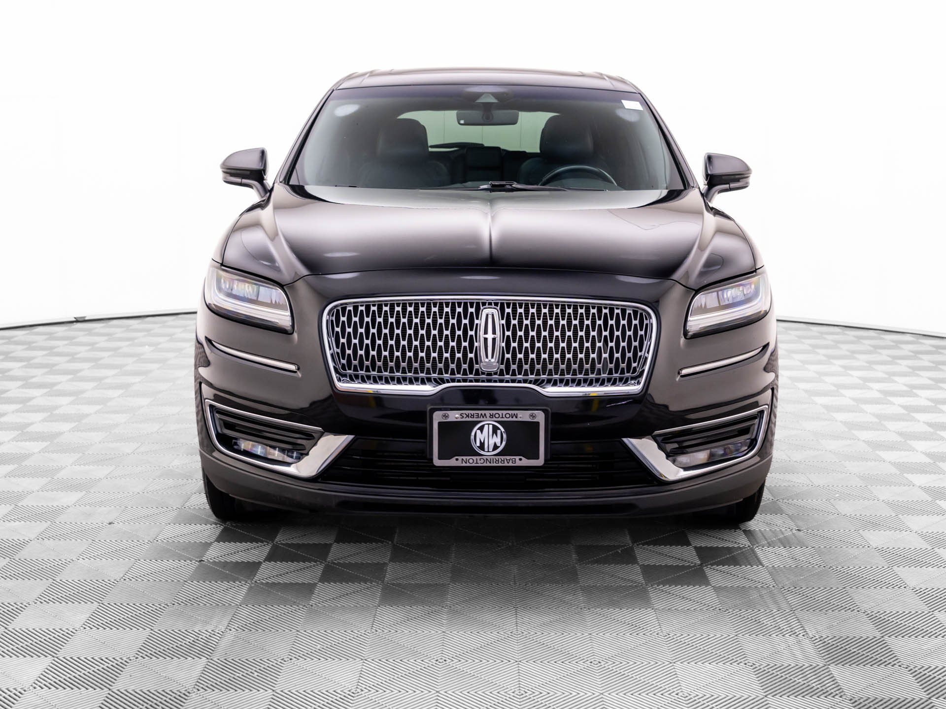 Used 2019 Black Lincoln Select image 9