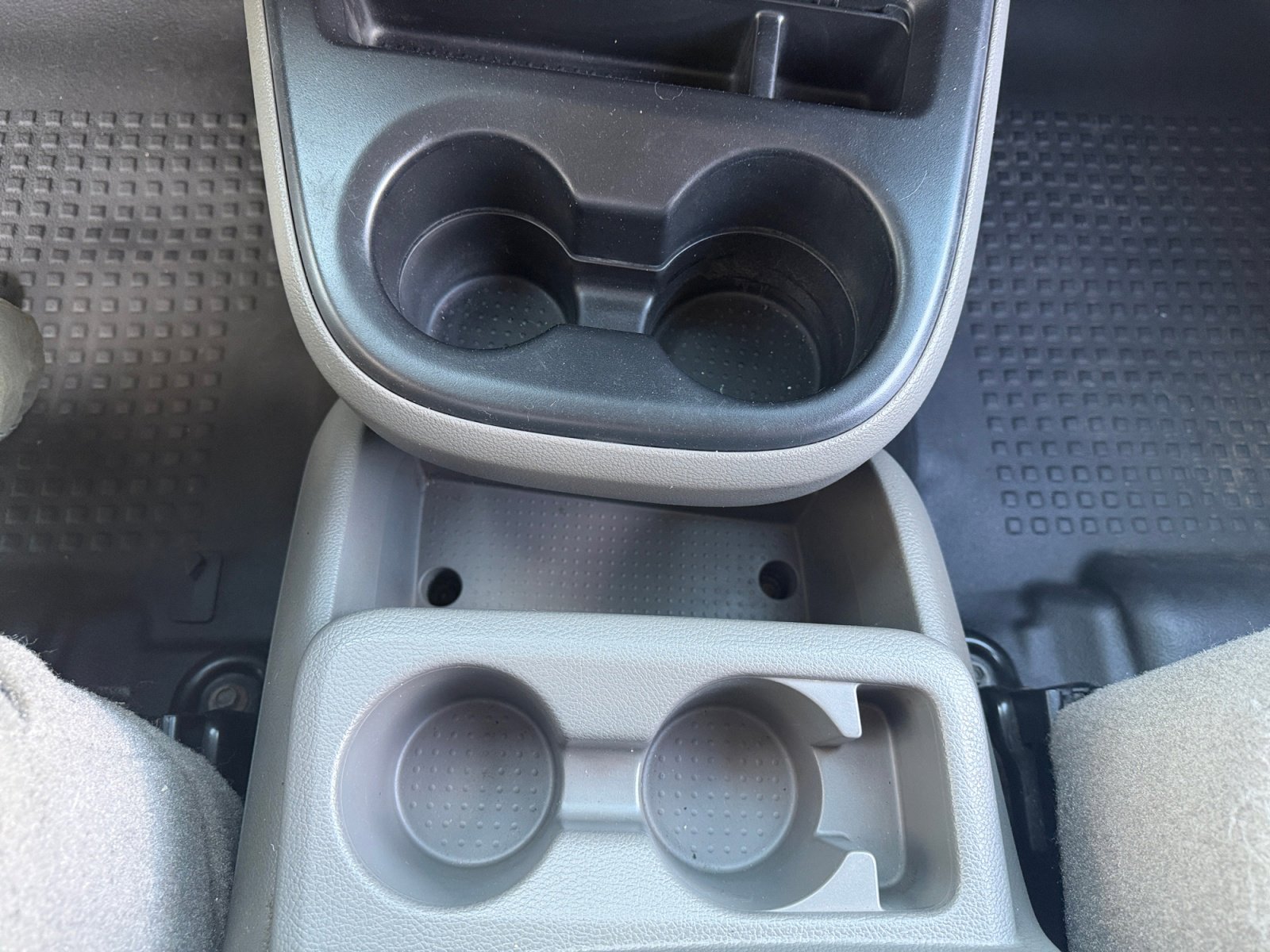 Used 2020 White Nissan SV image 24