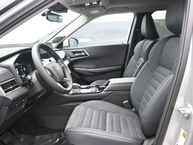New 2026 Silver Mitsubishi SE 1.5T S-AWC image 10