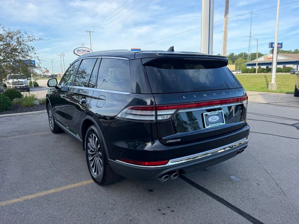 Used 2020 Black Metallic Lincoln Reserve image 30