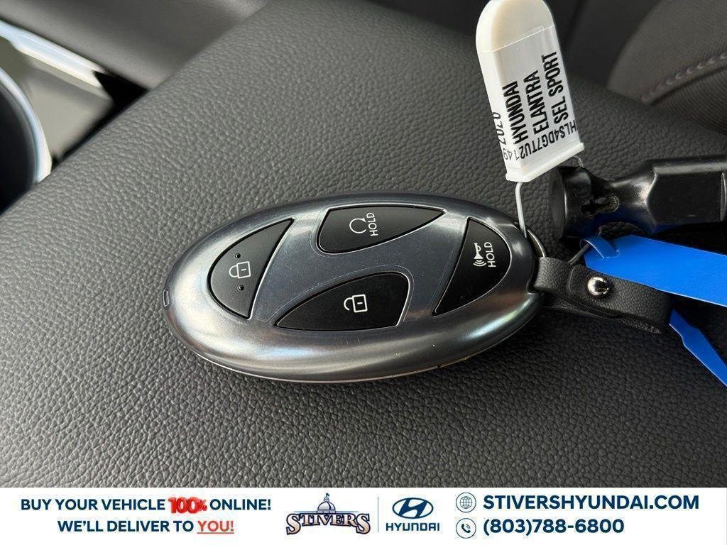 New 2026 White Hyundai SEL Sport image 32