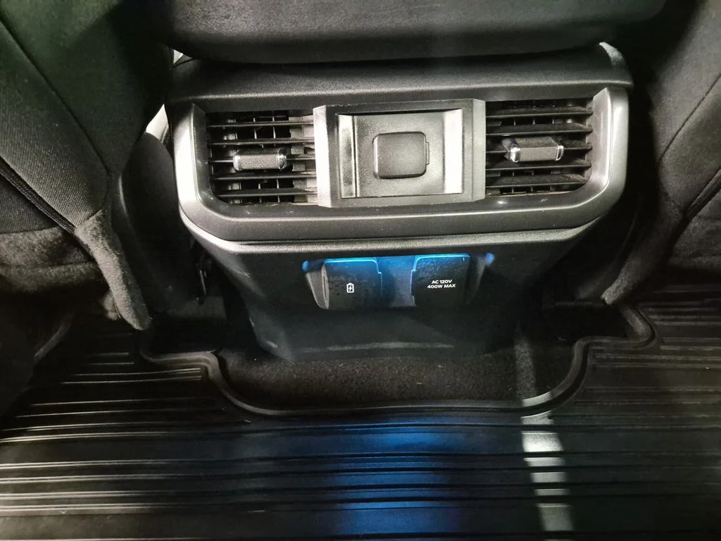 Certified Used 2023 Gray Metallic Ford XLT image 20