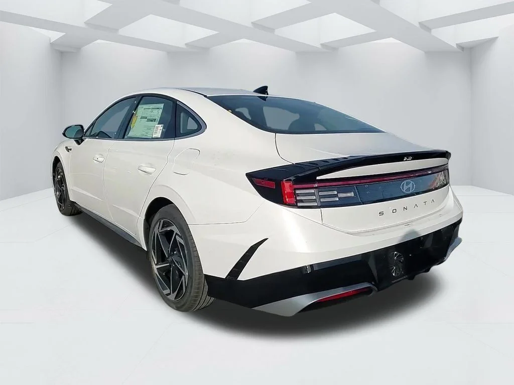New 2026 White Hyundai SEL Sport image 7