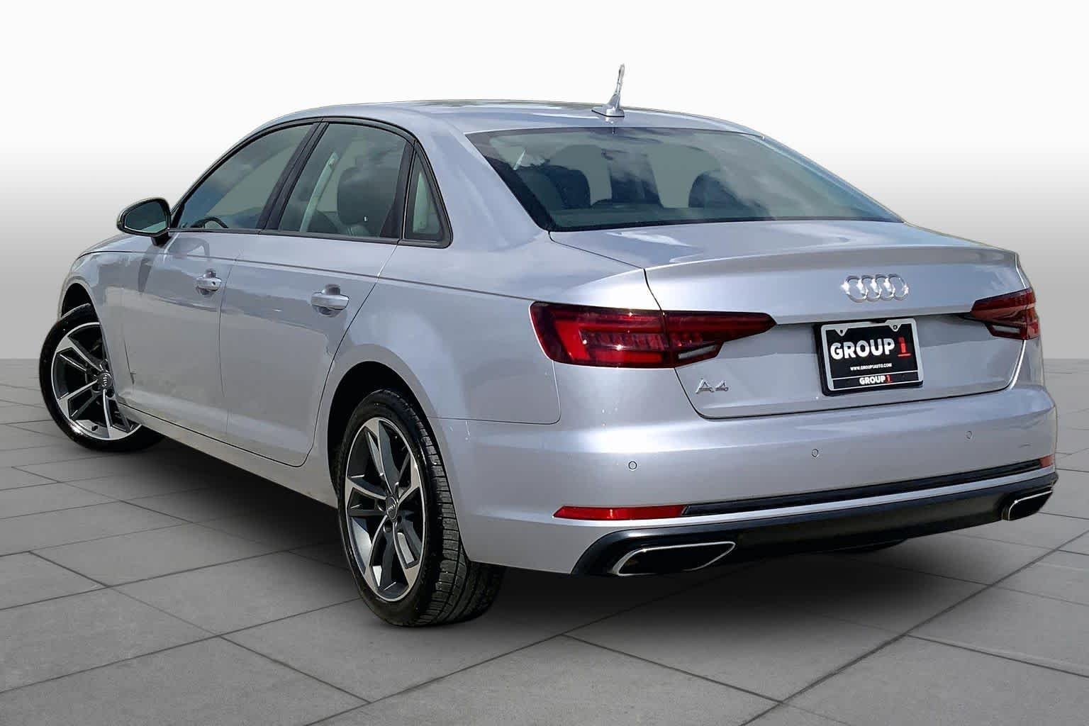 Used 2019 Florett Silver Metallic Audi Titanium Premium image 12