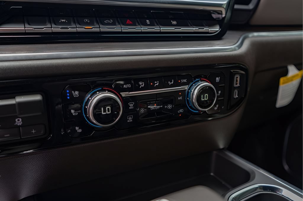 2026 GMC Sierra 1500 SLT - Photo 16