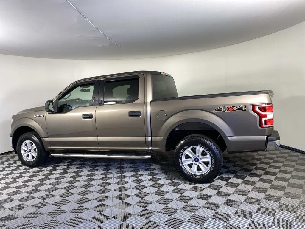 Used 2019 Gray Ford XLT image 5