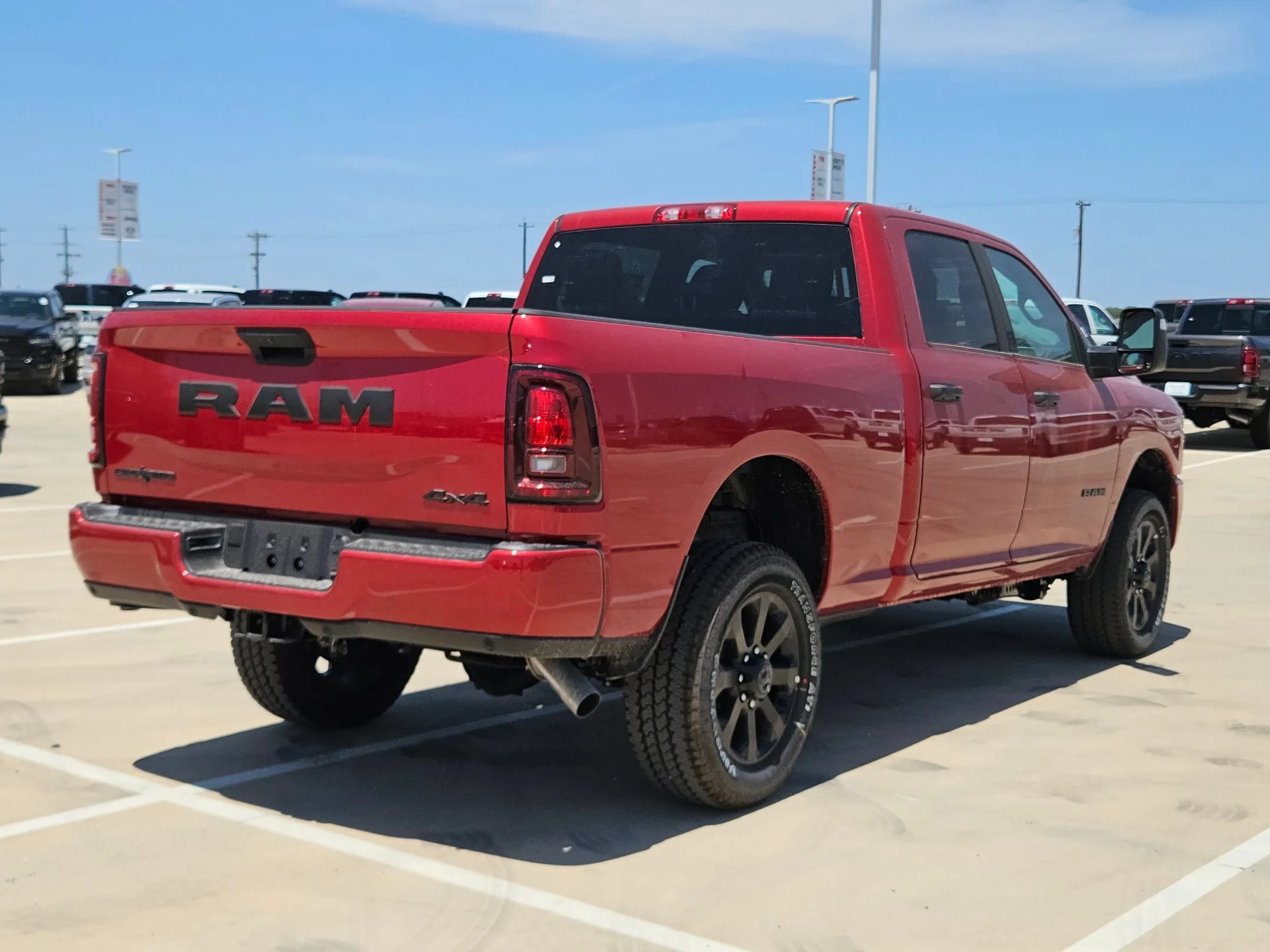 New 2026 Molten Red Pearl-Coat Exterior Paint RAM Big Horn image 3