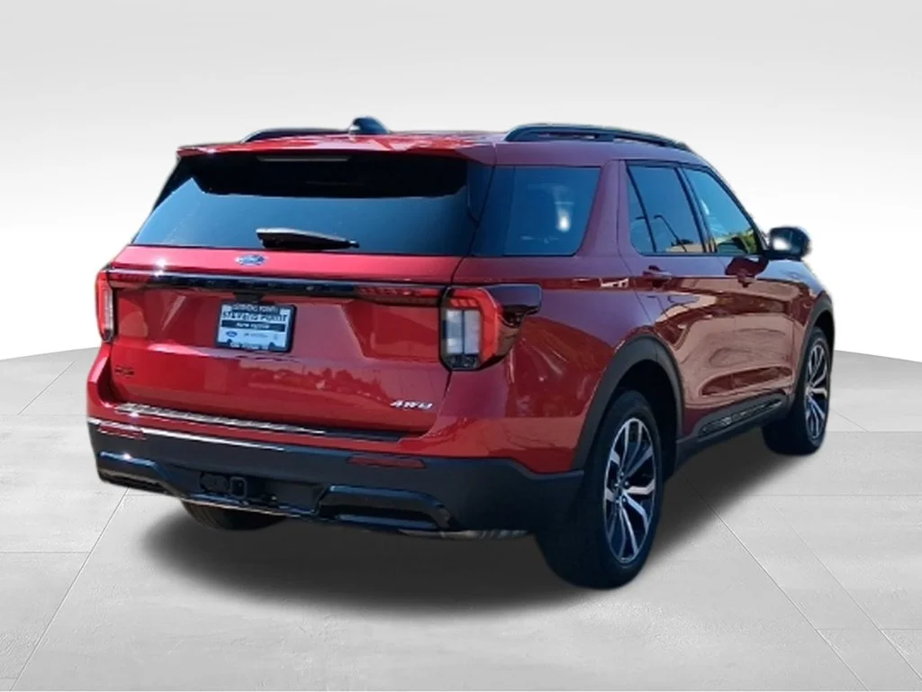 Used 2025 Rapid Red Metallic Tinted Clearcoat Ford ST-Line image 7