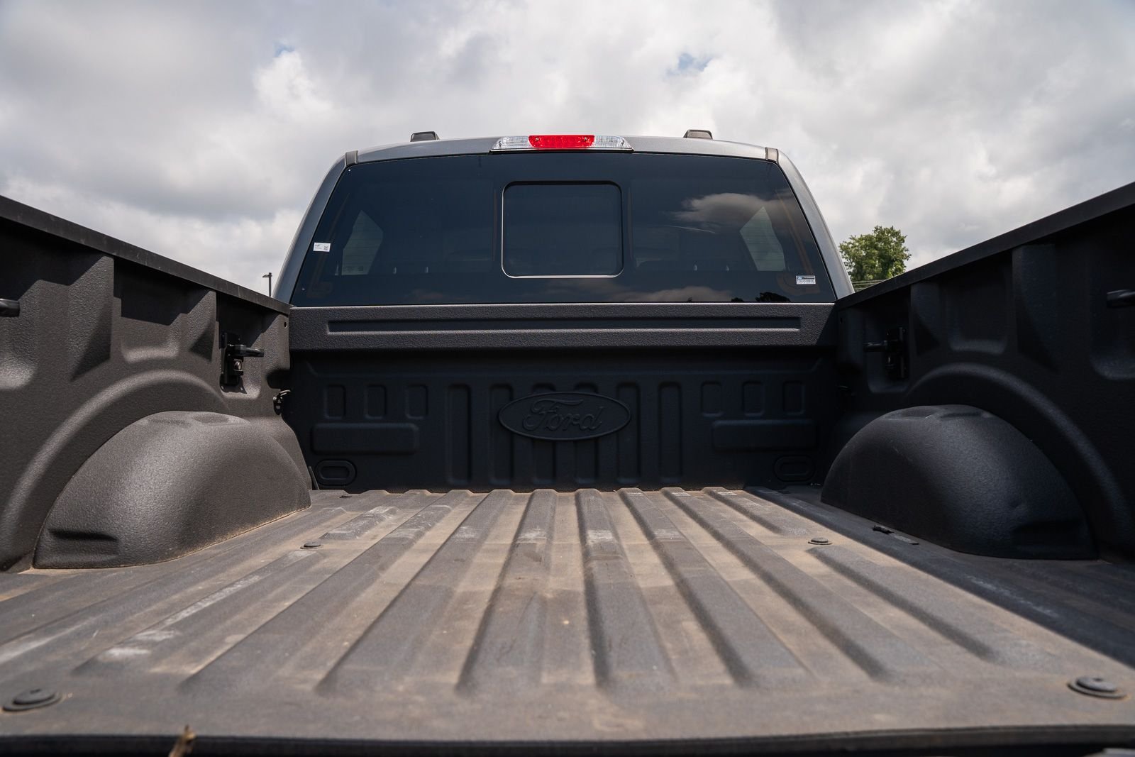 Used 2023 Gray Ford XLT image 15