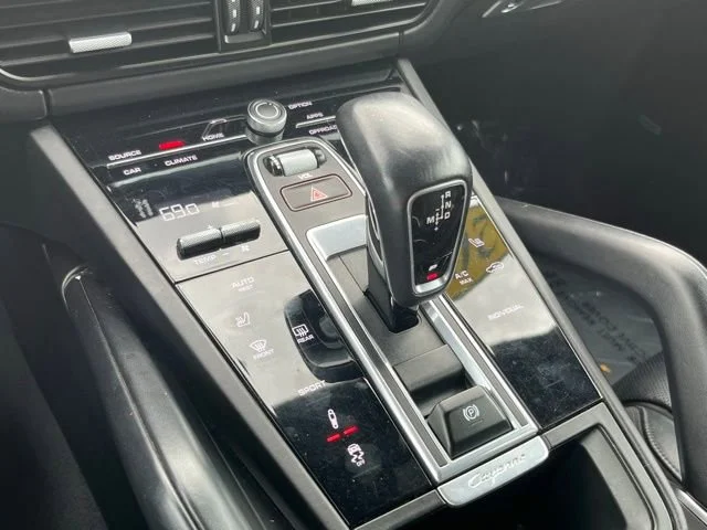 Used 2020 White Porsche Turbo image 32