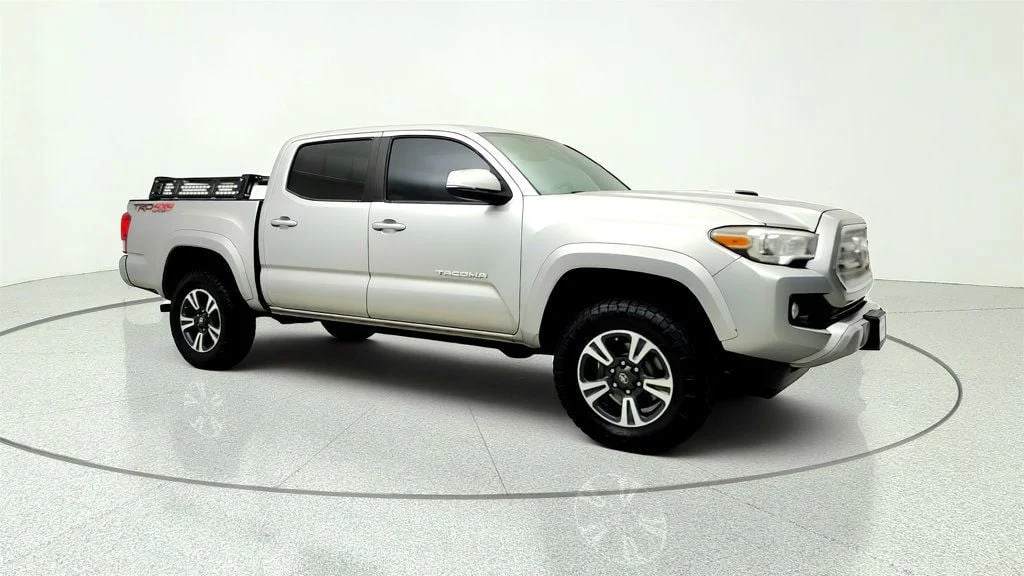 Used 2016 Silver Sky Metallic Toyota TRD Off-Road Double Cab 4WD V6 Manual w/ Tow Pkg & Overland Rack image 3
