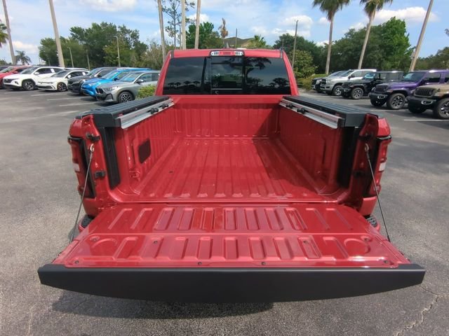 New 2026 Molten Red Pearl-Coat Exterior Paint RAM Big Horn/Lone Star image 14