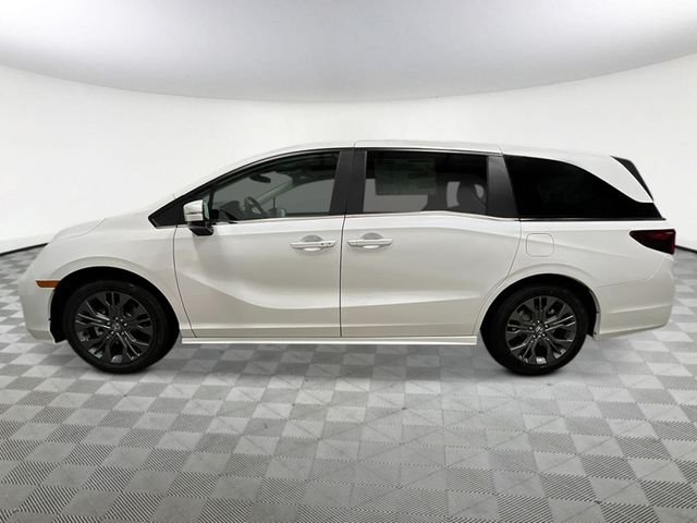 New 2026 Platinum White Pearl Honda Touring image 2