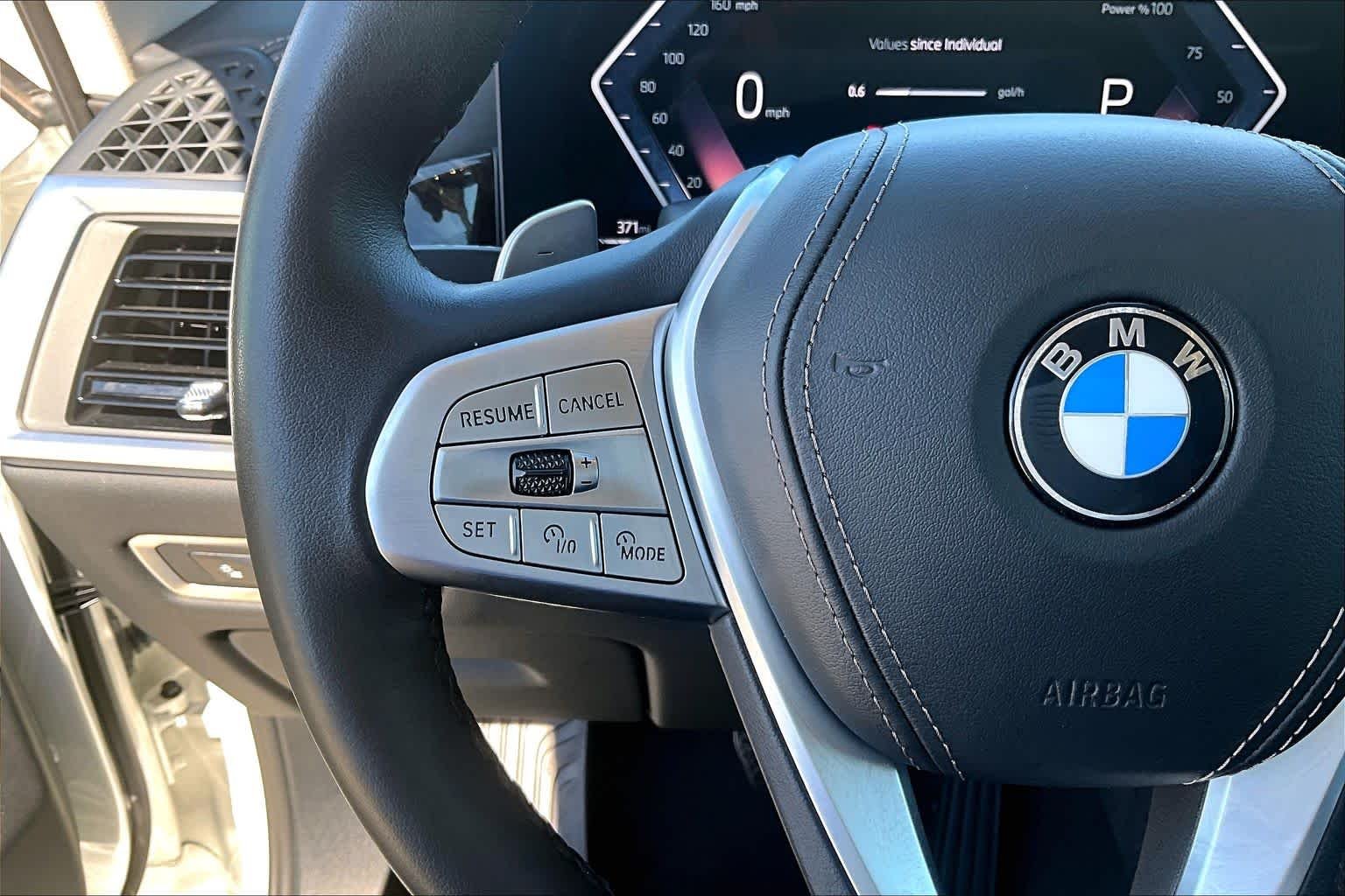 Used 2026 Alpine White BMW xDrive40i image 20