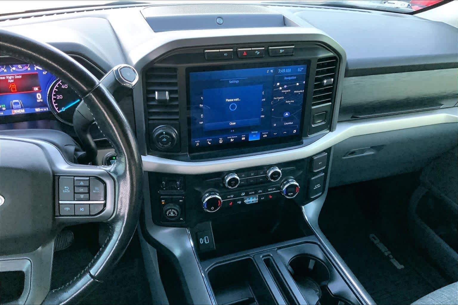 Used 2021 Rapid Red Metallic Tinted Clearcoat Ford XLT image 7