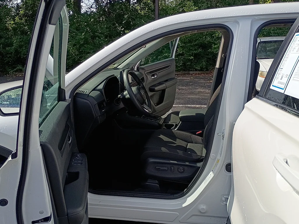 Certified Used 2026 PLATINUM WHITE Honda EX image 11