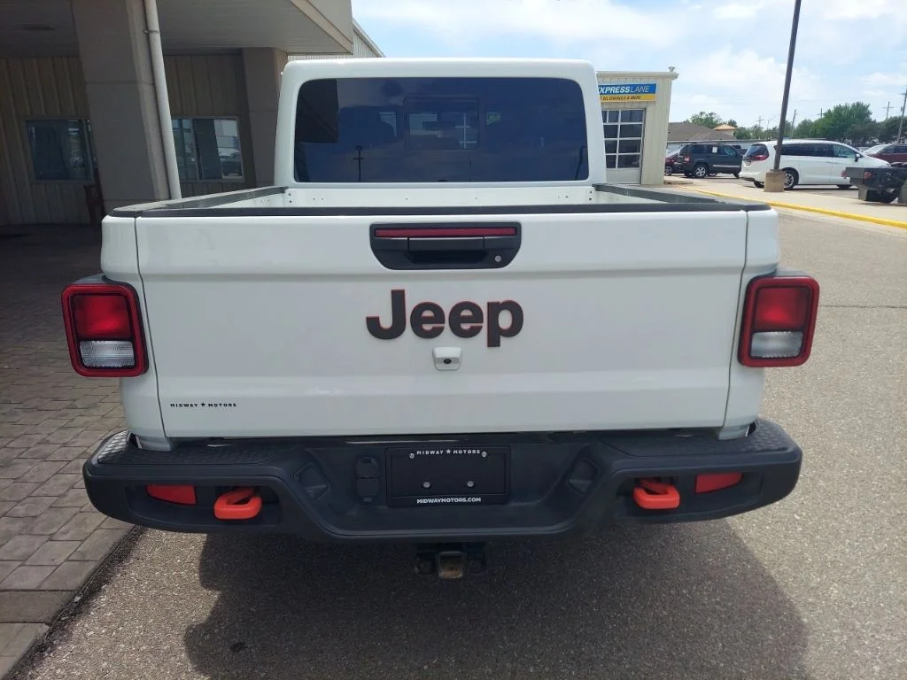 Used 2023 White Jeep Mojave image 6