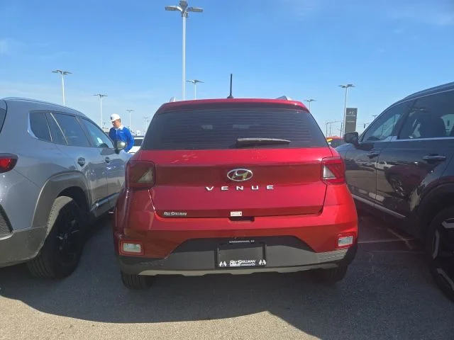 Used 2025 Red Hyundai Limited image 3