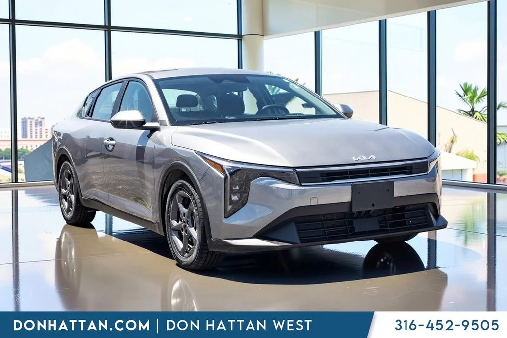 Used 2025 Gray Kia LXS image 22