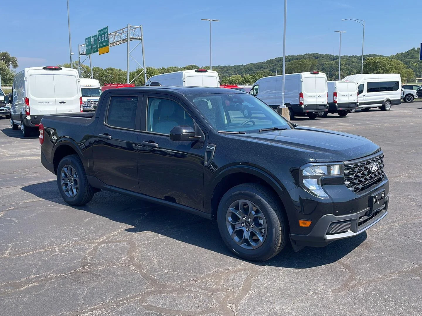 New 2026 Shadow Black Ford XLT image 7