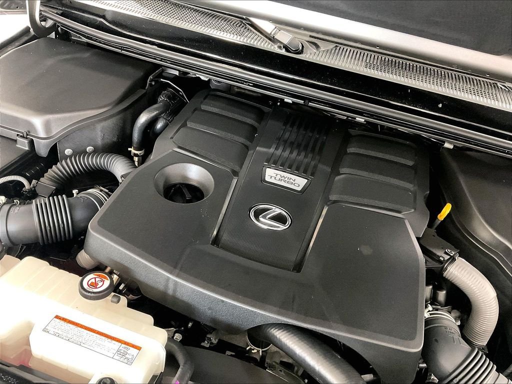 Used 2024 Silver Lexus 550 Premium+ image 36