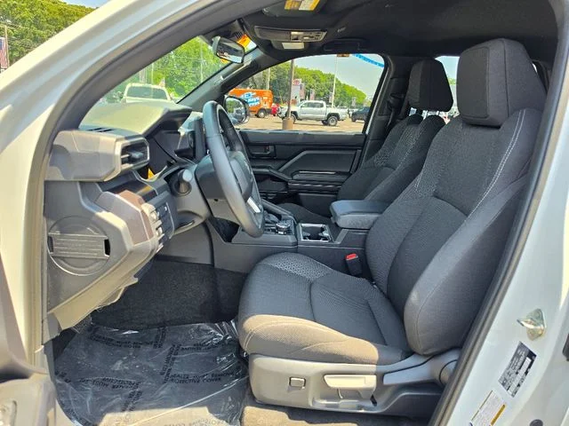 Used 2025 White Toyota SR5 image 21
