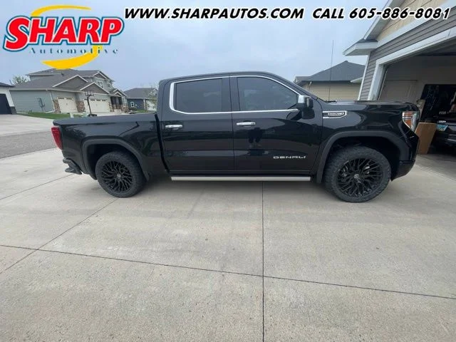 2021 GMC Sierra 4WD Crew Cab Short Box Denali's photo