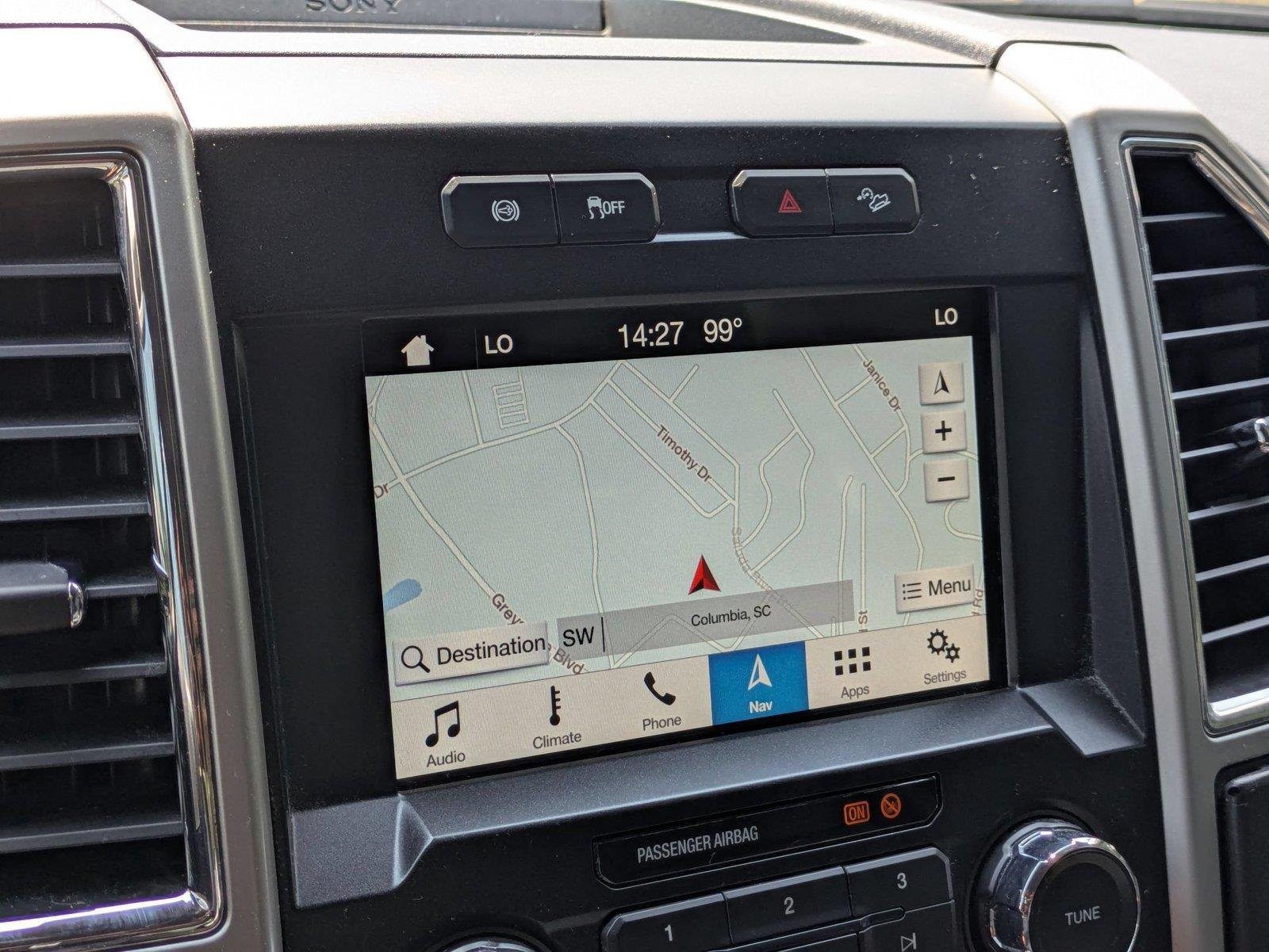 Used 2018 Magnetic Metallic Ford LARIAT image 21